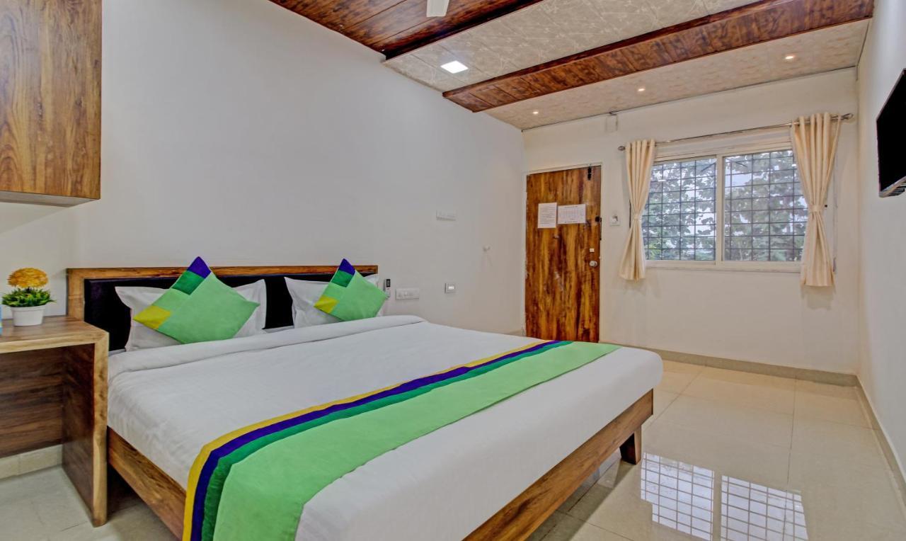 Sai Samrat Resort Satara Zewnętrze zdjęcie